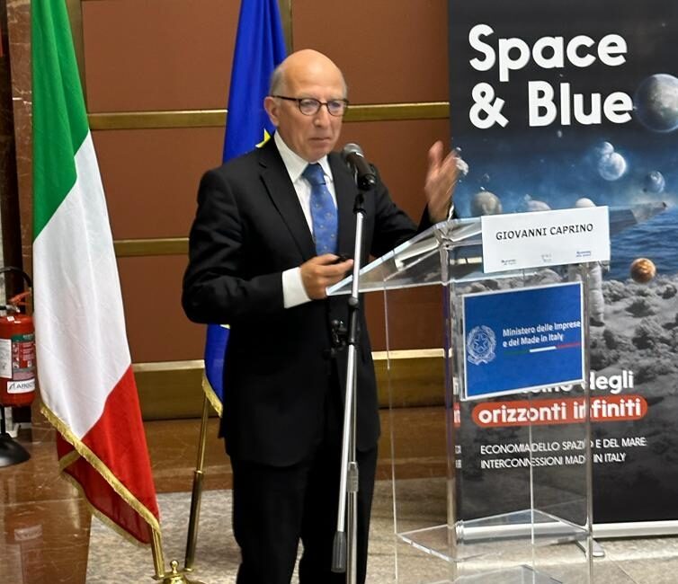 Caprino-Space-&- Blue