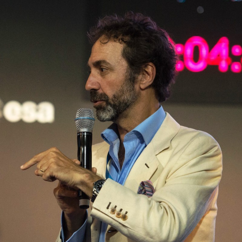 luca del monte dubai