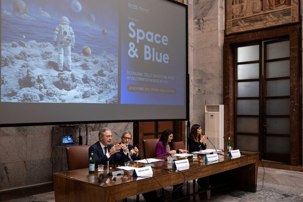 urso forum space blue