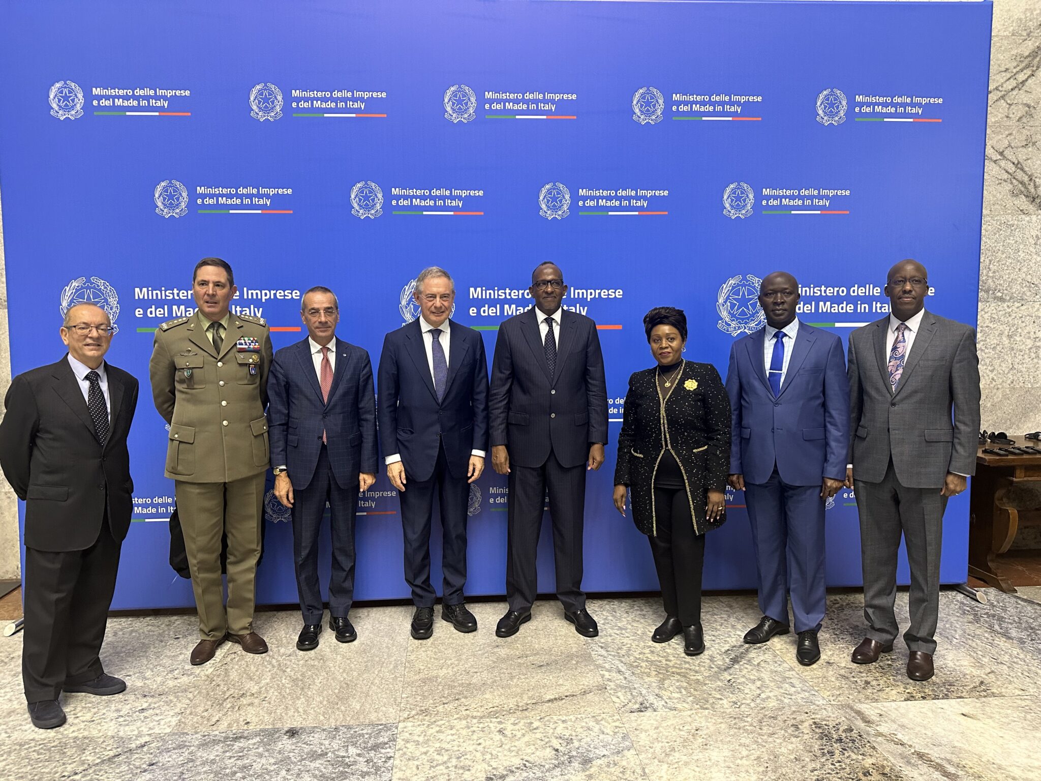 Urso-Italia Kenia- Vertice-Economia-Spazio