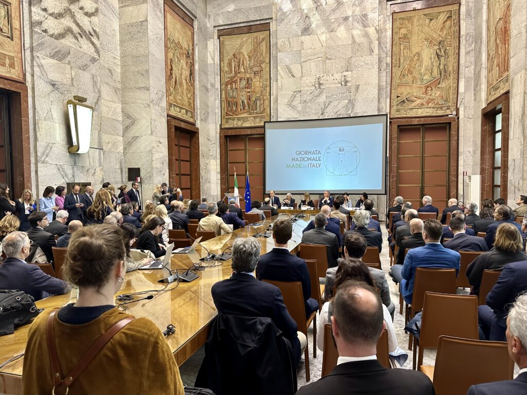 francobollo giornata made in italy