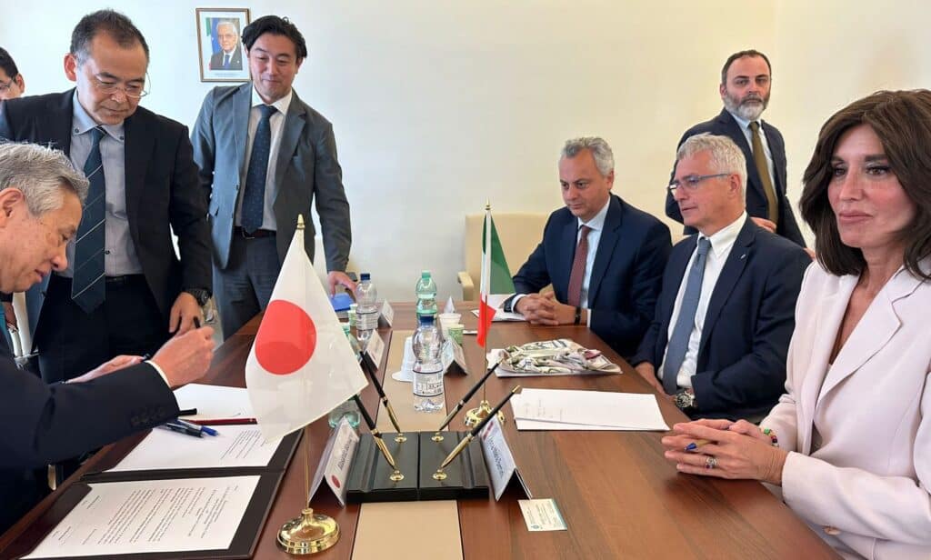 italia giappone accordo onde gravitazionali