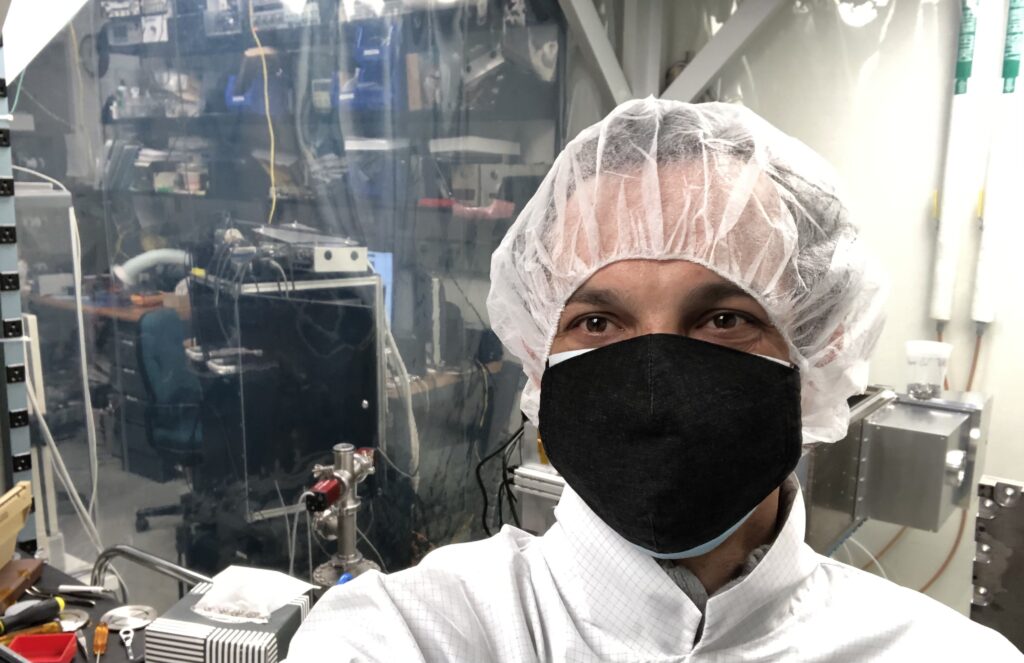 Giuseppe Cataldo, ingegnere aerospaziale italiano alla NASA: “Metto la scienza al servizio dell’umanità” 3 GIUSEPPE CATALDO Nel laboratorio lavorando sul telescopio PRIME al NASA Goddard Space Flight Center.