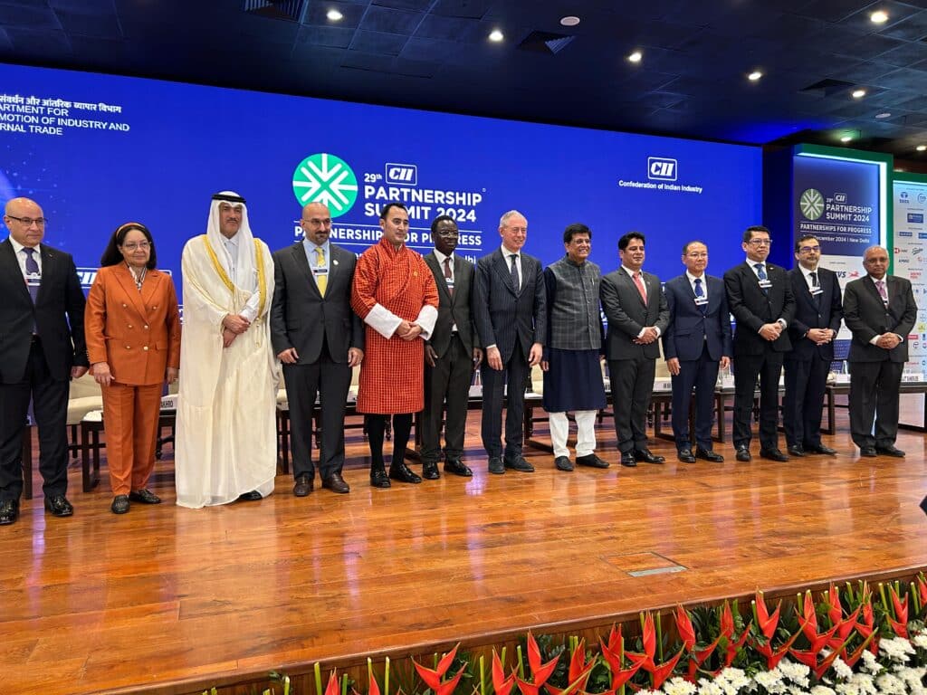 Urso in India, conclusa la visita ufficiale: "Da spazio a materie prime critiche, al via nuova fase della nostra cooperazione" 5 urso mumbai