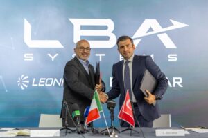 Leonardo e Baykar uniscono le forze nei droni con LBA Systems